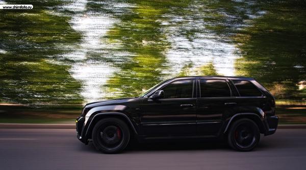 1238-сильный Jeep Grand Cherokee SRT-8 «Малыш»