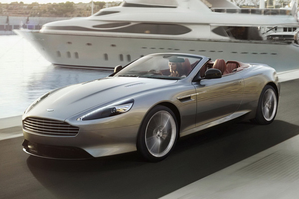 Aston Martin анонсировал обновленный DB9 2013  