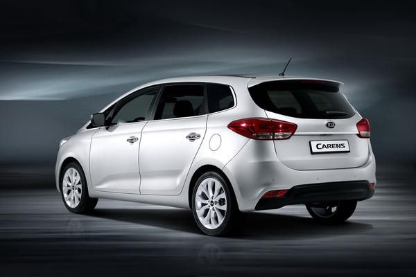 Стали известны новые данные о Kia Carens 