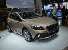 Volvo презентовала V40 R-Design и Cross Country