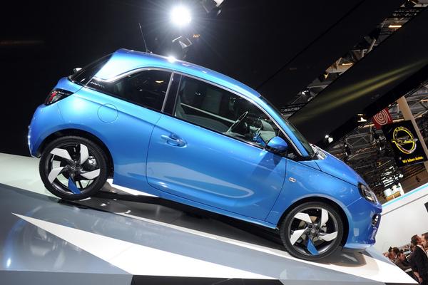 В Париже официально представили новый Opel Adam