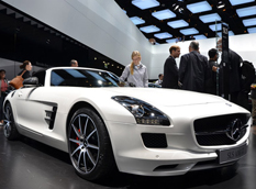 Mercedes SLS AMG GT Roadster - новинка Парижа