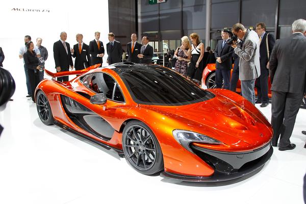 McLaren привез в Париж свой новый концепт Р1