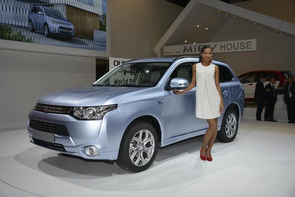 Mitsubishi Outlander Hybrid готов к производству