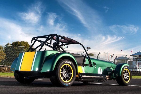 Superlight R600 – самый быстрый спорткар Caterham