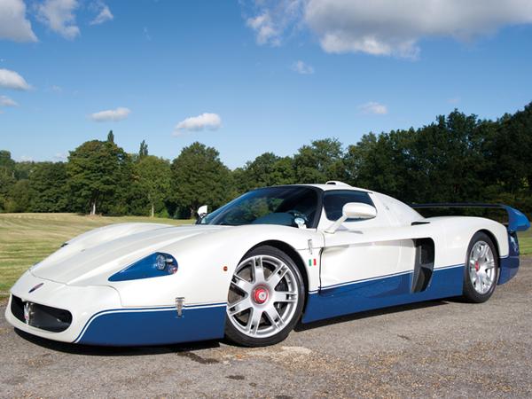 Maserati MC12 будет выставлен на аукцион в Лондоне