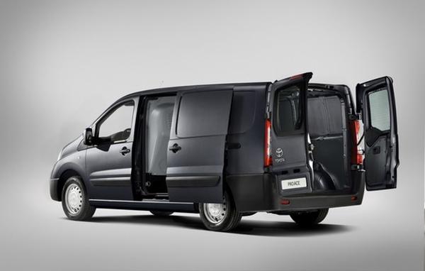 Toyota представила новый фургон ProAce Van 2013