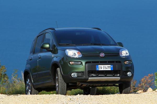 FIAT представил модели Panda 4x4 и Panda Trekking