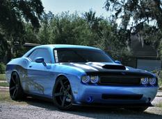 Mopar снабдил Dodge Challenger оптикой от Oracle