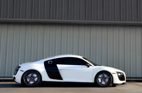 Audi R8 V10 в тюнинге Strasse Forged