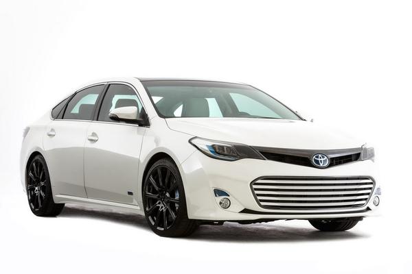 Toyota покажет на SEMA три версии Avalon 2013 