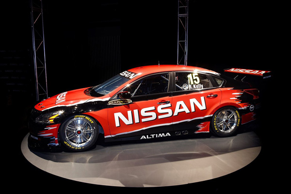 На базе Nissan Altima построили болид V8 Supercar