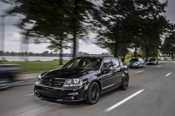 Dodge создал версию Blacktop для своих седанов