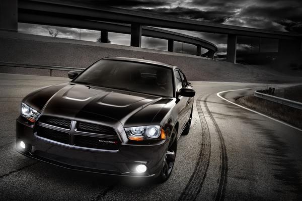 Dodge создал версию Blacktop для своих седанов