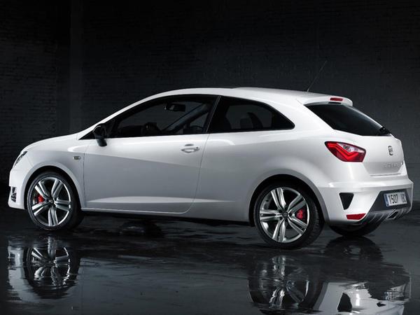 SEAT представил «горячий» хэтчбек Ibiza Cupra 2013