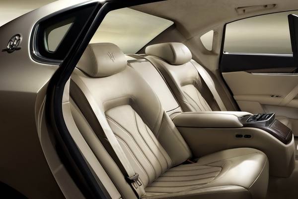 Стали известны цены на Maserati Quattroporte 2013