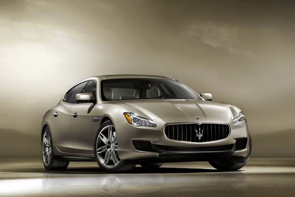 Maserati представил обновленный Quattroporte 2013