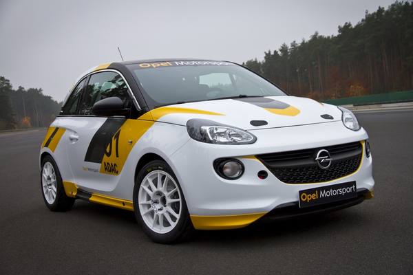 Opel Adam и Astra превратят в гоночные болиды