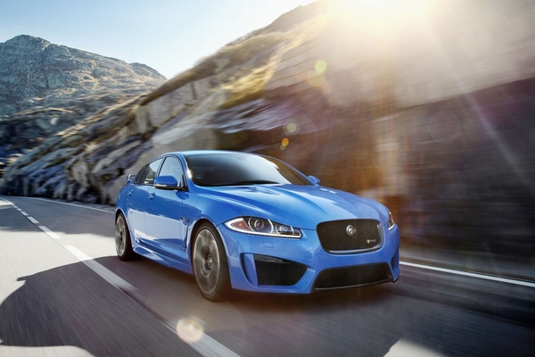 Внешность спорт-седана Jaguar XFR-S рассекречена