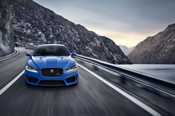 Внешность спорт-седана Jaguar XFR-S рассекречена