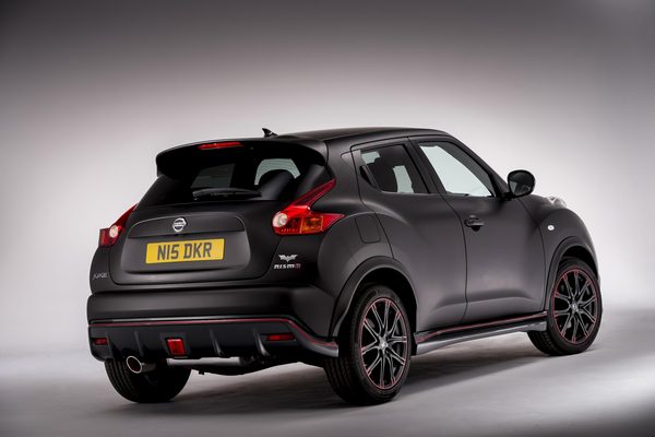 Nissan подготовил Juke Nismo Dark Knight Edition