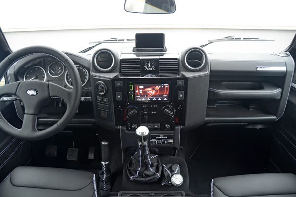 Startech привезет в Эссен Land Rover Defender 3.1