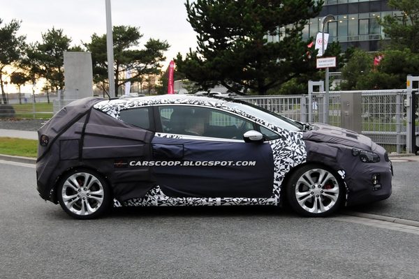 Первые снимки замаскированного Kia pro_cee’d GT