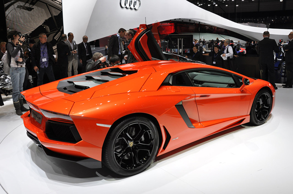 В США отзовут 144 суперкара Lamborghini Aventador 