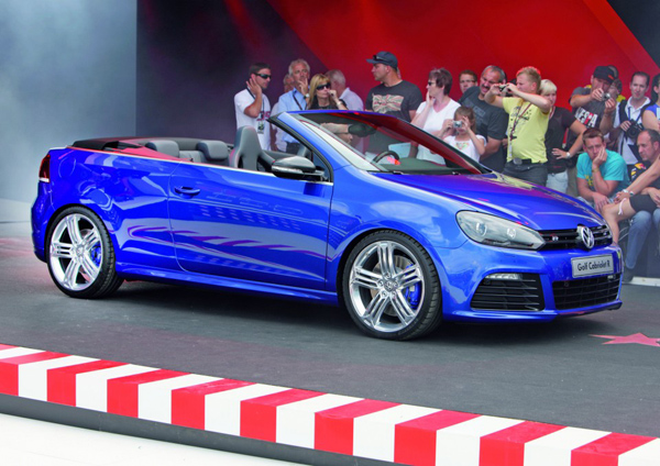 Volkswagen показал видео с серийным Golf R Cabrio