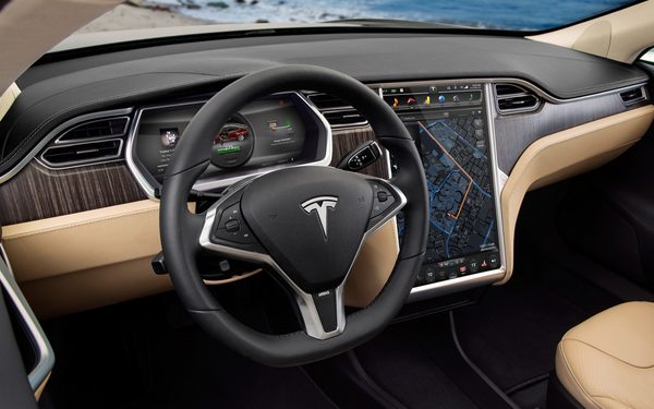 Tesla Model S станет доступна в Европе в 2013