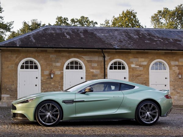 Новые данные и фото Aston Martin Vanquish 2013