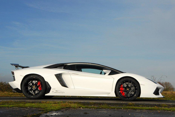 Lamborghini Aventador Dragon от Oakley Design