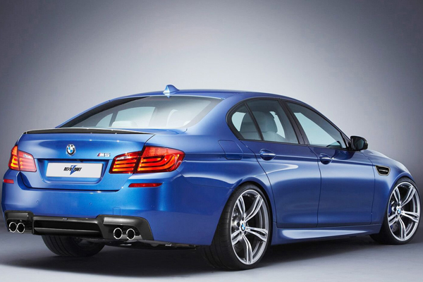 BMW M5 F10 получил комплект деталей от RevoZport