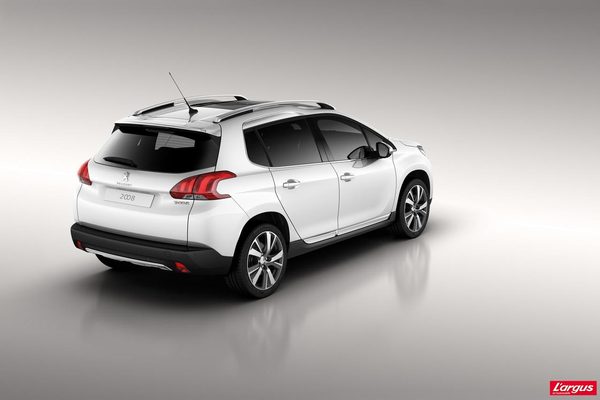 Первые официальные фото кроссовера Peugeot 2008