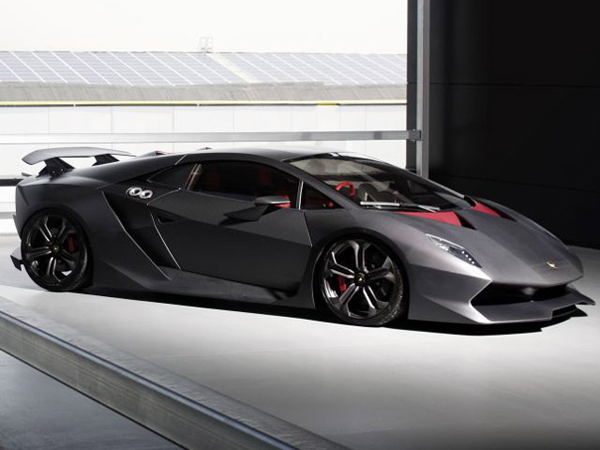 Lamborghini начала сборку суперкара Sesto Elemento