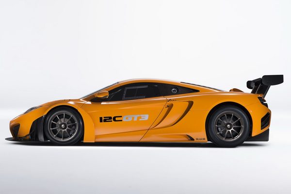 McLaren представил обновленный болид MP4-12C GT3