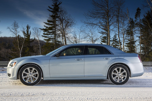 Chrysler 300 Glacier Edition оценили в 36 845$ 