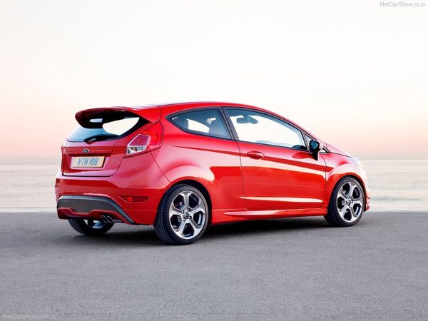 Ford представил британские цены на Fiesta ST 