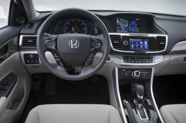 Гибрид Honda Accord - самый экономный седан США