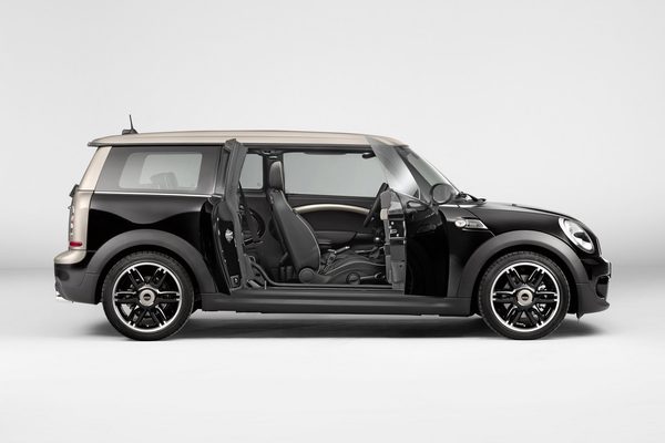 MINI представил спецверсию Clubman Bond Street