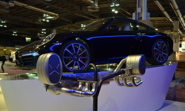 Akrapovic выпустил выхлоп для Porsche 911 Carrera