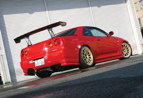 Nissan Skyline GT-R R34 в тюнинге Sun Line Racing