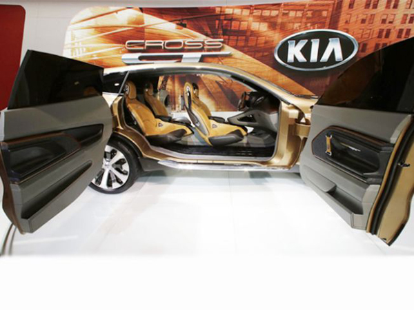 Kia Cross GT Concept оказалась гибридом
