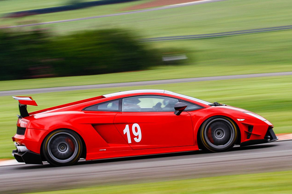 Lamborghini Gallardo STS-700 от RENM Performance