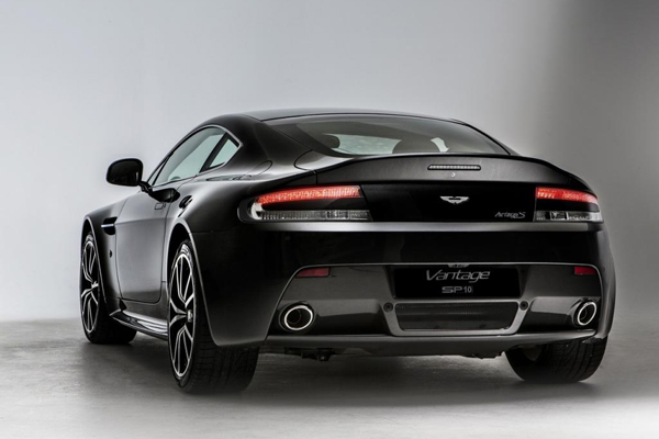 Aston Martin анонсировал V8 Vantage SP10 