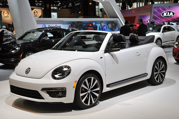 VW Beetle Convertible R-Line - Чикагская премьера