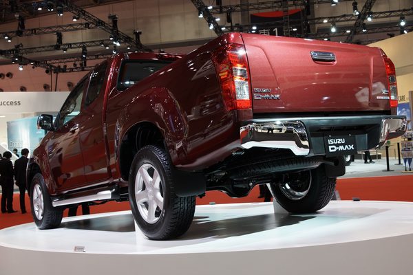 Isuzu D-Max Eiger получил пакеты Work и Work Plus