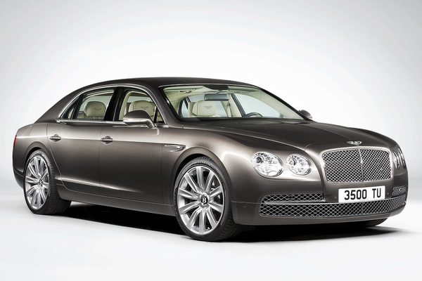 Bentley представил Continental Flying Spur 