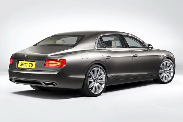 Bentley представил Continental Flying Spur 