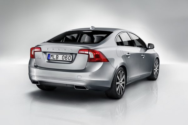 Volvo представил рестайлинговые S60, V60 и XC60